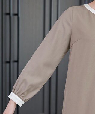 Tiaclasse L ピンタックギャザークレリックシャツワンピース グレージュ