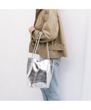 UNBILLION カシュカシュ cachecache / クラッシュメタリック肩入れバケツトートバッグ