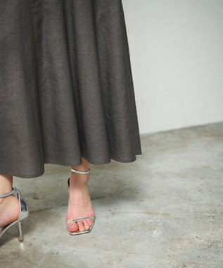 GRACE CONTINENTAL トリアセリネンフレアマキシ チャコール