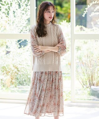 Tiaclasse 【洗える】ケーブル編みニットベスト ライトベージュ