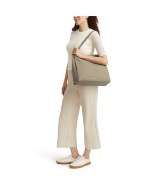 TUMI トートバッグ レディス GEORGICA 「ジョディス」トート TAUPE