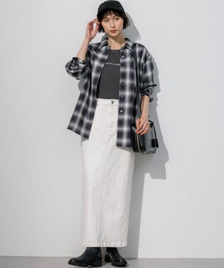 23区 【先行予約】ドロップショルダー メッセージ ロゴTシャツ グレー系