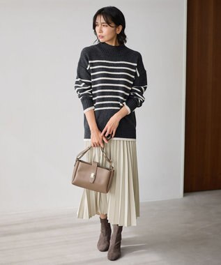 ANY ラムウールボトルネックプルオーバー チャコール×エクリュ