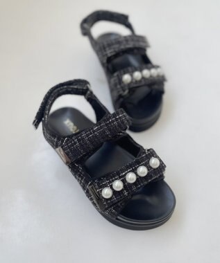 Feroux パールポイントツイード／キルティング サンダル