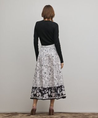 GRACE CONTINENTAL フルーツフラワープリントスカート キナリ