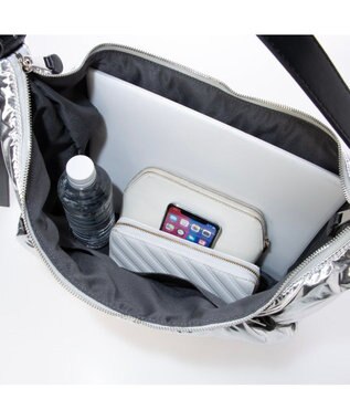 UNBILLION カシュカシュ cachecache / パテッドハンモックバッグ ダークシルバー