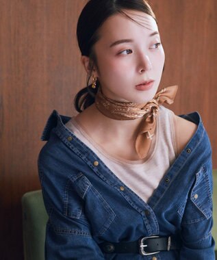 earth music&ecology ボタニカル柄スカーフ（70 ×70）