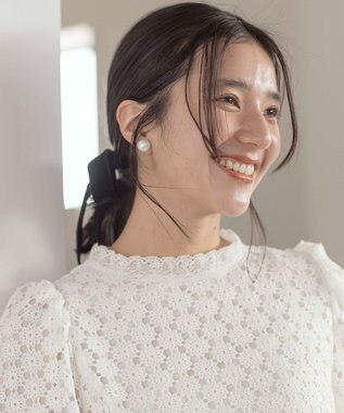 組曲 S 【WEB限定】フラワーレース ペプラムトップス アイボリー系