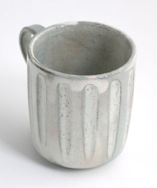 たち吉 【たち吉】粉引彫文マグ〈１個〉美濃焼 キナリ