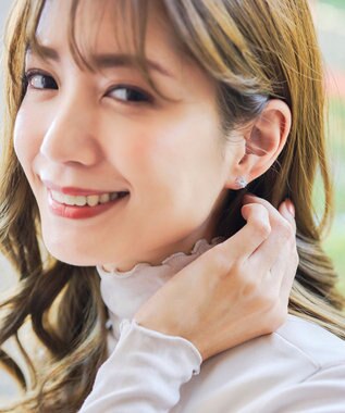 Tiaclasse 【金属アレルギー対応】シャイニーストーンジルコニアピアス シルバー