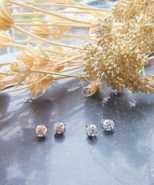 Tiaclasse 【金属アレルギー対応】シャイニーストーンジルコニアピアス ピンクゴールド