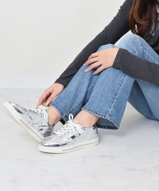 Bridget Birkin 【Bridget Birkin】サイドギャザービジュースニーカー