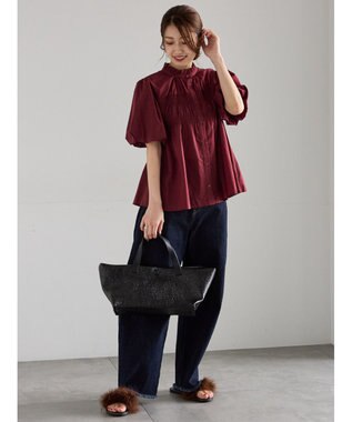 Te chichi スタンドフリル5分袖シャーリングブラウス ボルドー