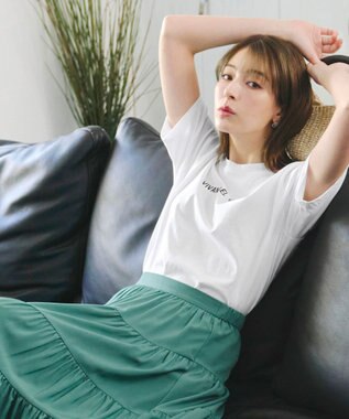 Tiaclasse 【洗える】刺繍ロゴシンプルTシャツ オフホワイト