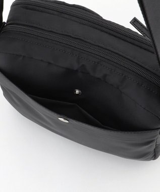 Y'SACCS ナイロン×牛革コンビシリーズ　横型ショルダーバッグ　SSサイズ ブラック