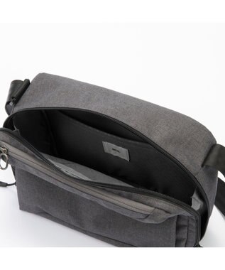 ACE BAGS & LUGGAGE エースジーン ホバーライト2 ショルダーバッグ 67613 グレー