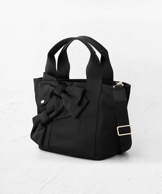 TOCCA 【大人百花掲載・撥水】T CADEAU TOTE トートバッグ ブラック系