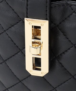 シープキルトWストラップスクエアショルダー / LA BAGAGERIE