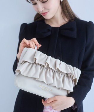 TOCCA 【美人百花掲載】【新色登場】FRILL POCHETTE ポシェット アイボリー系