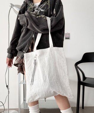 WEGO チャーム付きA4トートバッグ ホワイトその他