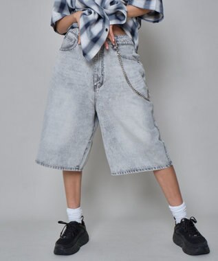 WEGO 【ユニセックス着用ITEM】チェーン付きスーパーバギーデニムショーツ グレー