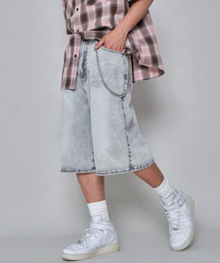 WEGO 【ユニセックス着用ITEM】チェーン付きスーパーバギーデニムショーツ グレー