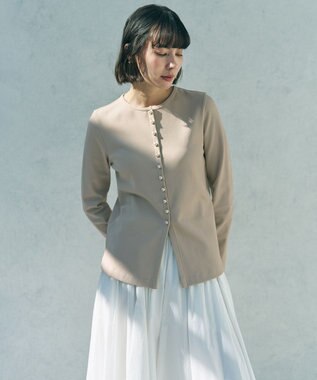UNFILO L ドライタッチリブ カーディガン ベージュ×パールボタン