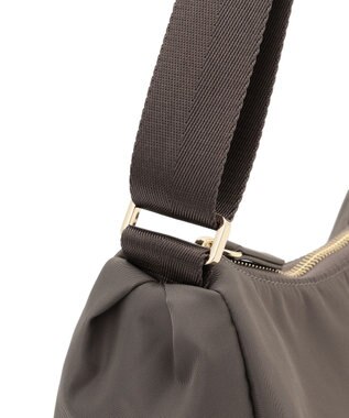 TOCCA MEMORY OF MOON POCHETTE ナイロンポシェット【WEB＆一部店舗限定・環境にやさしい素材】 グレージュ系