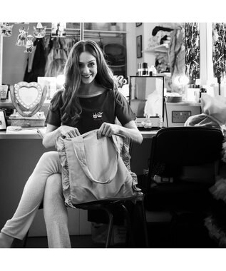 Chacott ◎【Nela ライン】Tシャツ ブラック