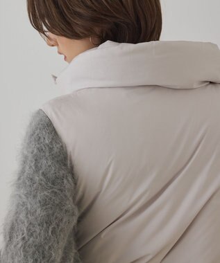 GRACE CONTINENTAL スタンドカラーダウンベスト キナリ