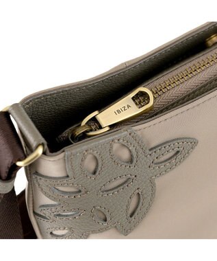 IBIZA ディアリオ　ナイロン　ショルダーバッグ ベージュ