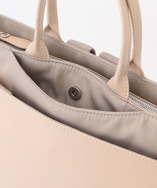 Y'SACCS シルキーリュクスバックパック アイボリー