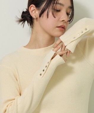 Green Parks もちやわ袖口釦リブニットプルオーバー Off White