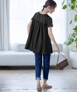 Tiaclasse 【UVカット・吸水速乾】 “きれい見え” バックフレアチュニック ブラック