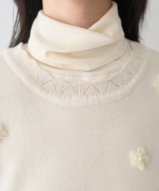 earth music&ecology フラワーモチーフニットベスト Ivory