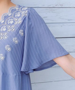 Tiaclasse 【洗える】スカラップレースチュニックブラウス サックス