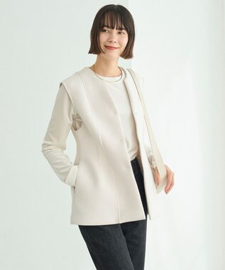 UNFILO L 【VERY×UNFILOコラボ】BEAUTY FORM JERSEY+ ペプラムジレ グレージュ