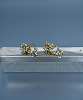 monshiro マーガレットピアス ゴールド×グレー