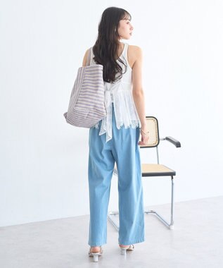 earth music&ecology 冷感２タックイージーワイドデニム Light Indigo