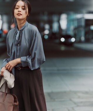 23区 S 【見上愛さん着用/洗える】シアービエラ ボウタイ ブラウス ダルブルー系