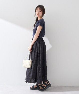 earth music&ecology シフリー刺繍スカート Black