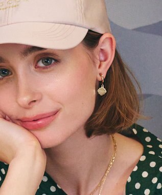 TOCCA LOGO CLOVER HOOP EARRINGS イヤリング ゴールド系