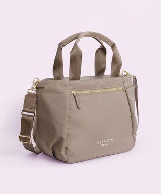 TOCCA 【サスティナブル素材・撥水・WEB＆一部店舗限定】NUOTO NYLON TOTE トートバッグ ベージュ系