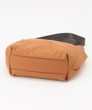 Y'SACCS 【ナイロンタフタ】トラベルショルダー キャメル