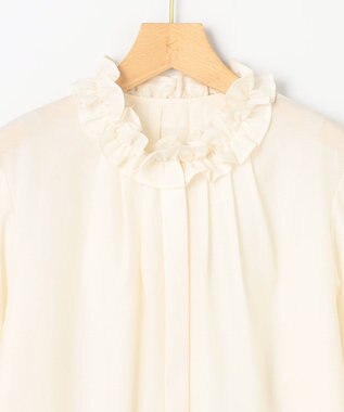 組曲 S 【加藤ローサさん着用】アンティークオーガンフリル ブラウス アイボリー系