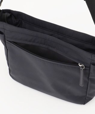 Y'SACCS ダブルタブ　トラベルショルダーバッグ ブラック