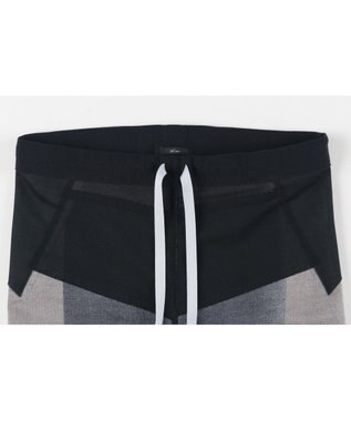 CW-X 【WOMEN】 CW-X スポーツタイツ ハーフ ひざ上丈 下半身サポート(股関節・腰・おしり・ふともも) 全面メッシュ素材 マラソン・球技 レディース HZY775 /ワコール ブラック