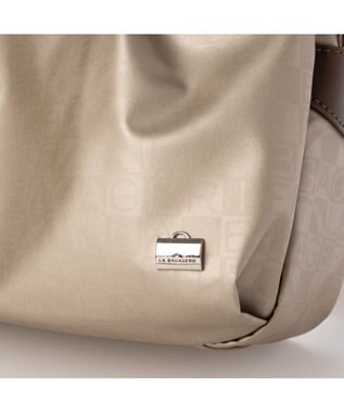 LA BAGAGERIE モノグラムデイリーショルダー ゴールド