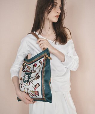 TOPKAPI 【TREASURE TOPKAPI】マイルドサテン スカーフ柄 トートバッグ グリーン