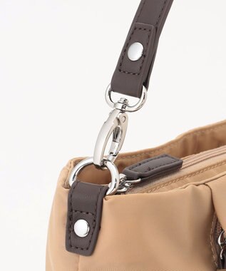 LA BAGAGERIE 多収納ナイロン2WAYショルダー ベージュ
